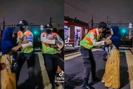 Tangkapan layar video Tiktok berisi aksi sigap petugas menyelamatkan pelanggan PT KAI di Stasiun Pasar Minggu