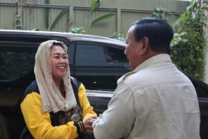 Yenny Wahid saat bertemu Prabowo Subianto