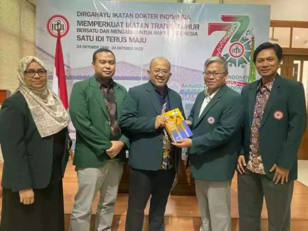 PB IDI Luncurkan Pedoman Remunerasi Dokter Indonesia 2023 untuk Tingkatkan Pelayanan Kesehatan PB IDI berharap Pedoman Remunerasi Dokter Indonesia ini dapat menjadi menjadi pedoman dasar untuk menghargai dokter