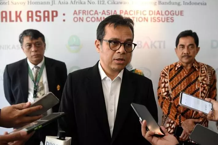 Wamenkominfo Apresiasi Kajian Tematik Komunikasi dan Transformasi Digital Wakil Menteri Komunikasi dan Informatika Nezar Patria