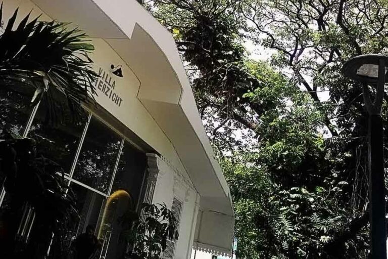 Sisi belakang museum, tempat pengunjung biasanya berteduh dan melepas lelah (foto: Hendro D. Laksono, pilar.id)