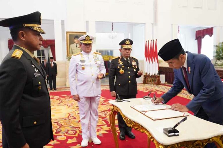 Pelantikan Jenderal TNI Agus Subiyanto, sebagai Kepala Staf Angkatan Darat di Istana Negara Jakarta