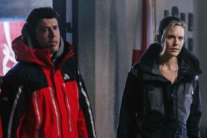 Toby Kebbell dan Maggie Grace dalam The Hurricane Heist (2018)