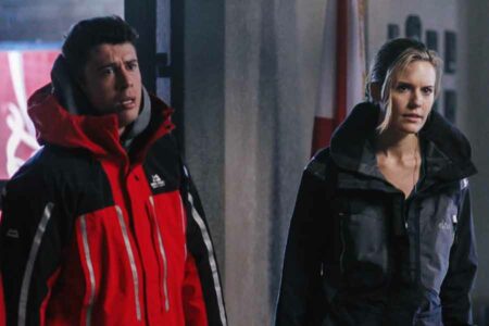Sinopsis The Hurricane Heist (2018): Saat Penjahat Beraksi di Tengah Topan Mematikan di Alabama Toby Kebbell dan Maggie Grace dalam The Hurricane Heist (2018)