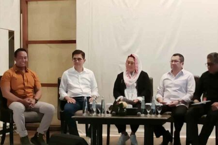 Hasto Sebut Dukungan Yenny Wahid pada Ganjar-Mahfud jadi Dorongan Positif