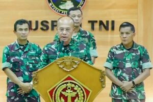 TNI Kutuk Aksi Kelompok Separatis Teroris Papua yang Tewaskan 7 Warga Sipil Kapuspen TNI Laksda TNI Julius Widjojono