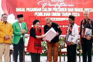 Ganjar dan Mahfud MD Tercatat di KPU, Megawati: Semoga jadi Harapan Baru Bagi Rakyat Indonesia
