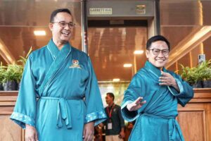 Pasangan Anies Baswedan-Muhaimin Iskandar saat melakukan pemeriksaan kesehatan di RSPAD Gatot Soebroto (foto: facebook@aniesbaswedan)