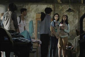 Sinopsis dan Jadwal Tayang Pamali: Dusun Pocong, Film Horor Indonesia yang Super Serem! Adegan dalam film Pamali: Dusun Pocong