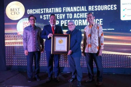 Direktur Keuangan Pertamina Geothermal Energy Meraih Penghargaan Indonesia Best CFO 2023 Dinilai sukses melakukan restrukturisasi finansial, Direktur Keuangan Pertamina Geothermal Energy berhasil meraih penghargaan Indonesia Best CFO 2023