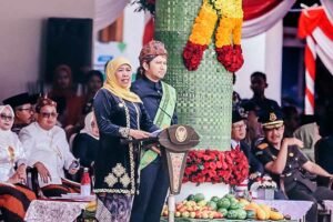 Gubernur Khofifah dan Wagub Emil Dardak
