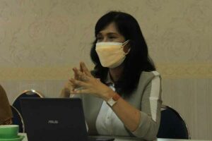 Pakar Bahasa Universitas Airlangga (UNAIR) Dr Dra Ni Wayan Sartini MHum