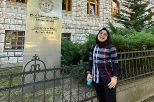 Mahasiswa Program Fast Track Ilmu Hukum, Fakultas Hukum, Universitas Airlangga, Diqa Qothrunnadaa Amanda Nur Sella