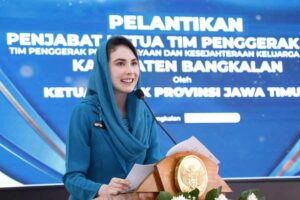 Ketua Tim Penggerak (TP) PKK Provinsi Jawa Timur Arumi Bachsin