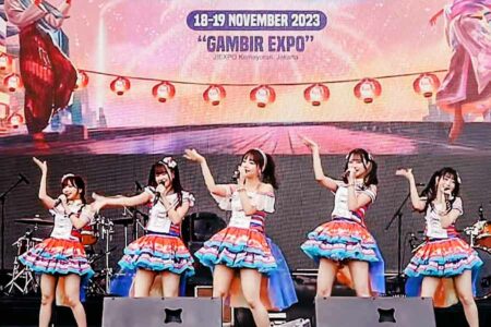 Aksi grup idola asal Jepang, SKE48, dalam Jak-Japan Matsuri 2023, Jakarta International Expo (JIEXPO) Kemayoran, Jakarta Pusat