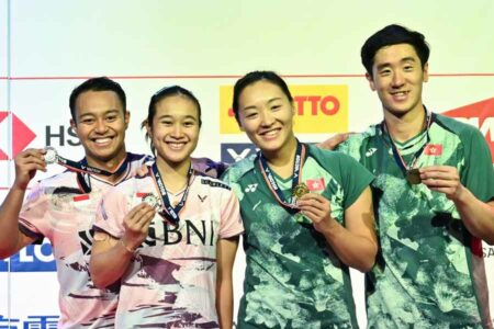 Rehan/Lisa Raih Runner-Up di Turnamen BWF Super 300 Hylo Open 2023 Pasangan Rehan Naufal Kusharjanto dan Lisa Ayu Kusumawati, bareng pasangan wakil Hong Kong, Tang Chun Man dan Tse Ying Suet (foto: Dok PBSI)