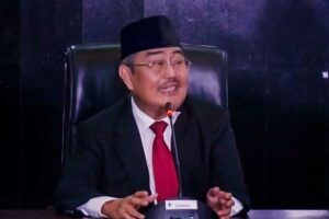 MKMK: Anwar Usman Diberhentikan dari Jabatan Ketua Mahkamah Konstitusi Ketua MKMK Jimly Asshiddiqie saat membacakan amar putusan di Gedung MK RI