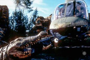 Sinopsis Lake Placid (1999), Perburuan Buaya Raksasa Penguasa Danau yang Mengancam Warga Salah satu adegan ikonik dalam film Lake Placid (1999)