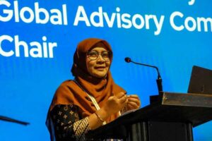Ketua Badan Perencanaan dan Pengembangan (BPP) UNAIR sekaligus Chair for Asia Pacific Global Advisory Committee, Dr. Dian Ekowati PhD