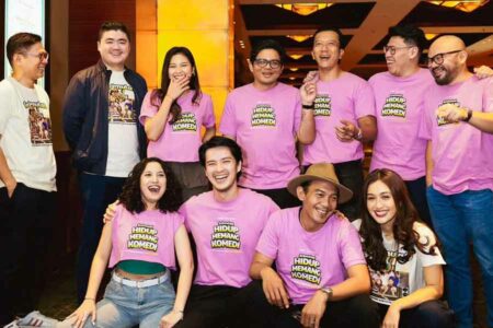 Saatnya Bernostalgia, Srimulat: Hidup Memang Komedi Siap Tayang Bulan November 2023 Sebagian crew dan pemain film Srimulat: Hidup Memang Komedi (foto: instagram @sektenugros_tangerang)