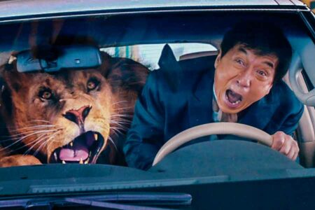 Ekspresi Jackie Chan dalam film Kung Fu Yoga (2017)