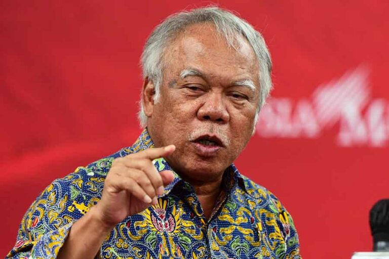 PUPR Berperan Aktif dalam Percepatan Pembangunan SPALD-T di Kota Metropolitan Menteri Pekerjaan Umum dan Perumahan Rakyat (PUPR), Basuki Hadimuljono