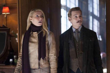 Gwyneth Paltrow dan Johnny Depp dalam Mortdecai (2015) (foto: IMDb)