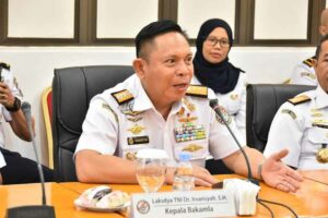 Kepala Bakamla RI Lakukan Kunjungan Diplomatis ke KJRI Davao City Filipina Kepala Bakamla RI Laksdya TNI Dr. Irvansyah, S.H., M.Tr.Opsla.