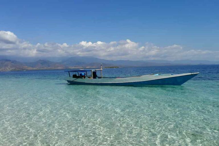 NTB Harap jadi Juara di Ajang Destinasi Pariwisata Ramah Muslim Dunia 2024 Labuhan Burung, Kabupaten Sumbawa, salah satu kawasan wisata di Nusa Tenggara Barat (foto: Askar DG KAMIS, unsplash)