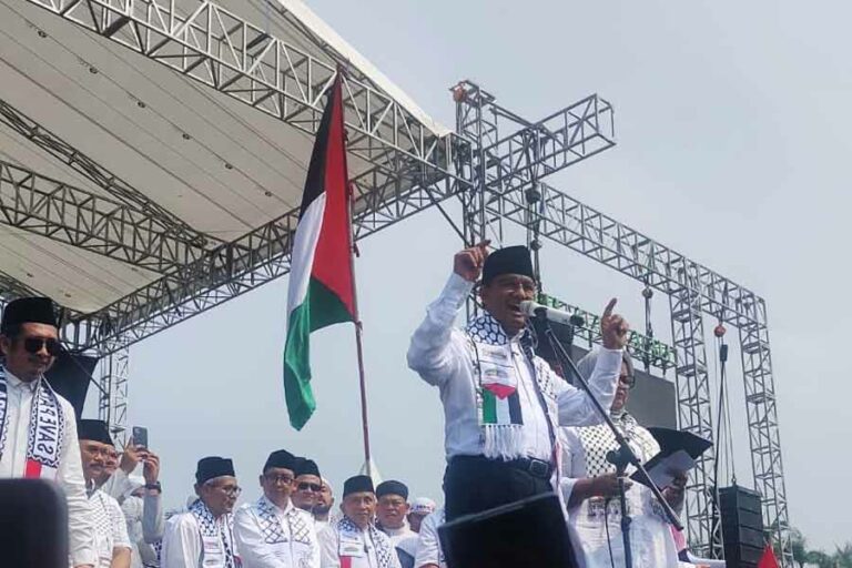 Hadiri Aksi Bela Palestina di Monas, Anies Baswedan Puji Retno Marsudi