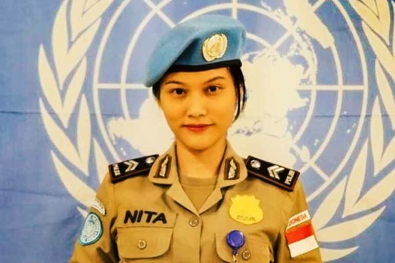 Briptu Renita Rismayanti Raih Penghargaan Petugas Polisi Wanita Terbaik PBB Tahun 2023 Briptu Renita Rismayanti