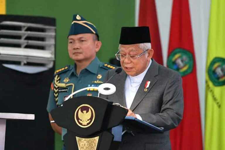 Wapres RI Ma’ruf Amin saat memberikan Orasi Ilmiah di Universitas Islam Nusantara, Bandung (foto: Dok BPMI Setwapres)