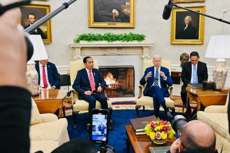 Presiden Jokowi saat bertemu Presiden AS Joe Biden di Gedung Putih, Washington DC, Amerika Serikat (foto: Dok BPMI Setpres)