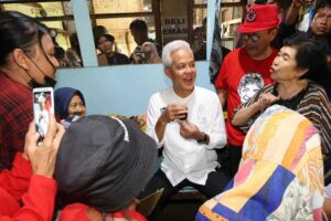 Ganjar Pranowo di Pasar Kota Wonogiri, Jawa Tengah