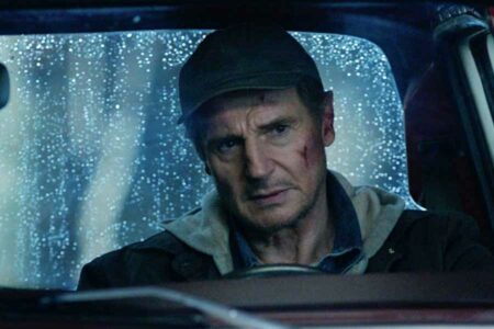 Liam Neeson dalam film Honest Thief (2020)