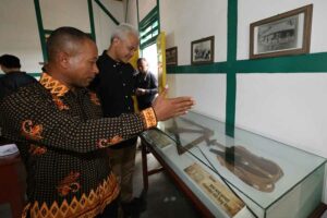 Ganjar Pranowo di rumah pengasingan Bung Karno