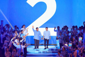 Prabowo Subianto dan Gibran Rakabuming Raka (foto: facebook @PrabowoSubianto)