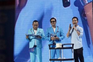 Gibran Rakabuming Raka saat menjelaskan program makan siang dan susu gratis
