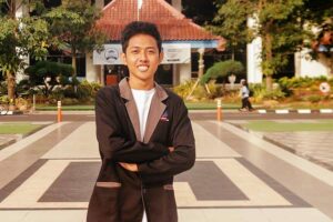 M Assadam Rizqi Saputra, mahasiswa Fakultas Ekonomi dan Bisnis Universitas Airlangga