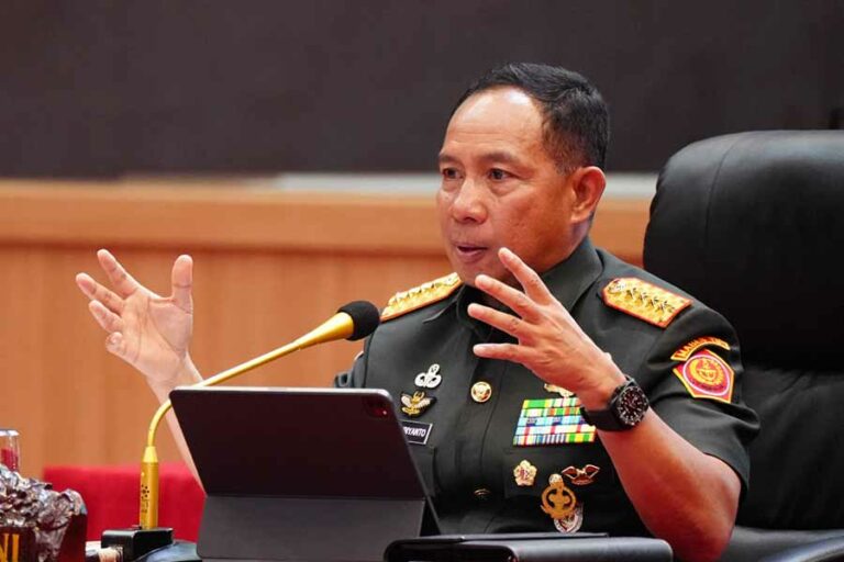 Panglima TNI Agus Subiyanto: Bekerjalah Dengan Niat Ibadah, Loyal, Tulus dan Ikhlas Panglima TNI Jenderal TNI Agus Subiyanto