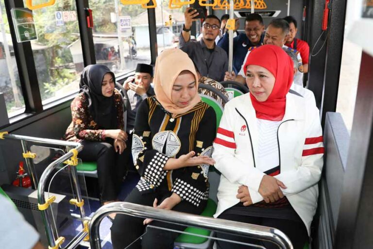 Komitmen Tingkatkan Konektivitas, Bus Trans Jatim Meluas ke Lamongan dan Bangkalan