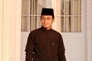 Ahmad Musyaddad, Alumni FIB Universitas Airlangga, kini terpilih menjadi imam masjid di Uni Emirat Arab