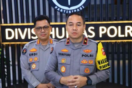 Pemilik Akun Tiktok Pengancam Capres Sudah Ditangkap di Jember Karopenmas Divisi Humas Polri, Brigjen Trunoyudo Wisnu Andiko