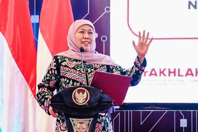 Gubernur Jawa Timur Khofifah Indar Parawansa