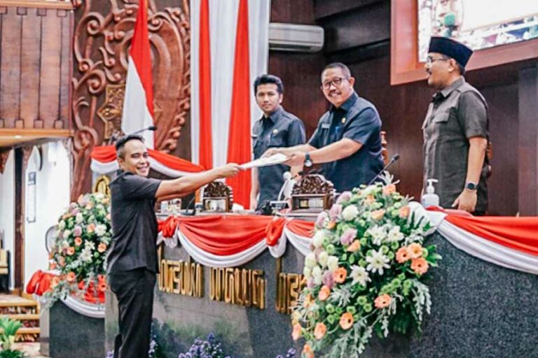 Seluruh Fraksi DPRD Jatim Dukung Raperda Pemajuan Kebudayaan Menjadi Perda