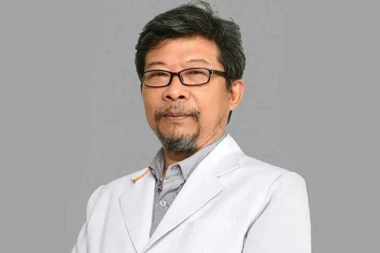 Dr Dominicus Husada dr DTM&H, MCTM(TP), SpA(K)