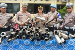 Polsek Pedurungan Gencar Operasi Knalpot Brong, Ratusan Motor Terjaring Dalam Dua Pekan Selain penindakan knalpot brong, operasi juga diarahkan untuk menekan adanya kegiatan balap liar