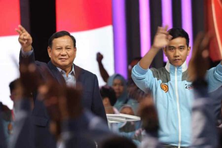 Pecahkan Rekor Jokowi, CSIS: Prabowo-Gibran Raih Suara Signifikan dan Menang Satu Putaran di Quick Count Prabowo Subianto dan Gibra Rakabuming Raka