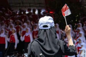 Populix: Generasi Z Harap Pemimpin Netral, Milenial Cenderung Pragmatis di Pemilu 2024 Ilustrasi anak-anak muda Indonesia (foto: Hobi industri, unsplash