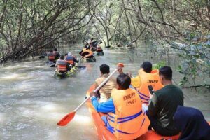 Romokalisari Adventure Land dan Kebun Raya Mangrove